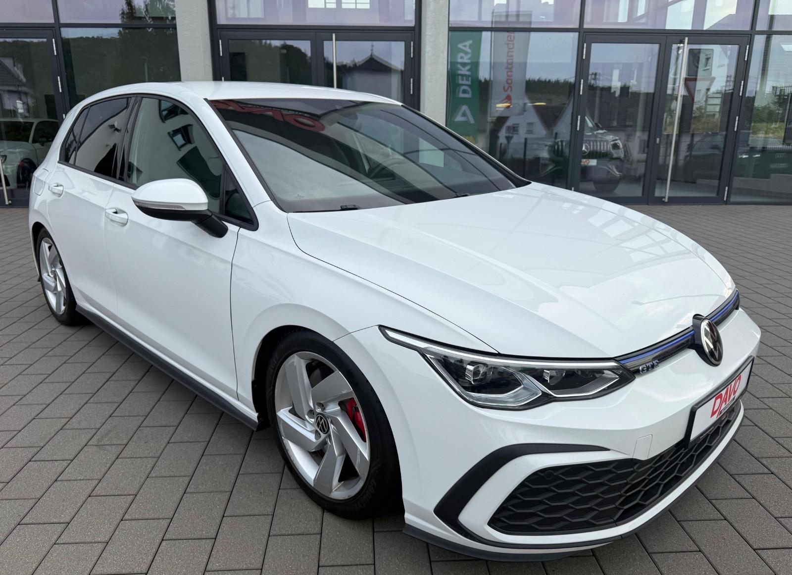 Volkswagen Golf VIII Lim. 1.4 TSI GTE DSG Business-Premium