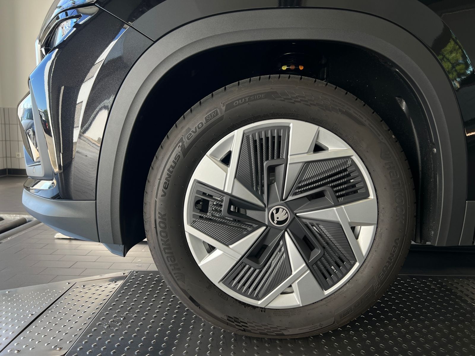 Fahrzeugabbildung SKODA Kodiaq Selection 2.0 TDI DSG *AHK,LED,Navi,Panor