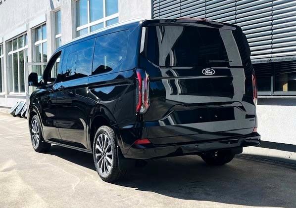 Ford Tourneo Custom Bus 320 L1 Tourneo Titanium X AWD