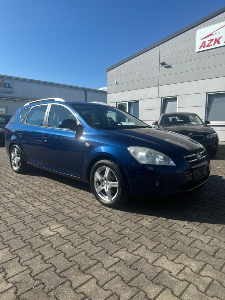 Kia cee'd*SHZ*PDC*Klima*Navi*Export*