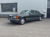 Mercedes-Benz 560 SEL H Kennzeichen Deutsches Fahrzeug - Mercedes-Benz 560 mit 5 Türen