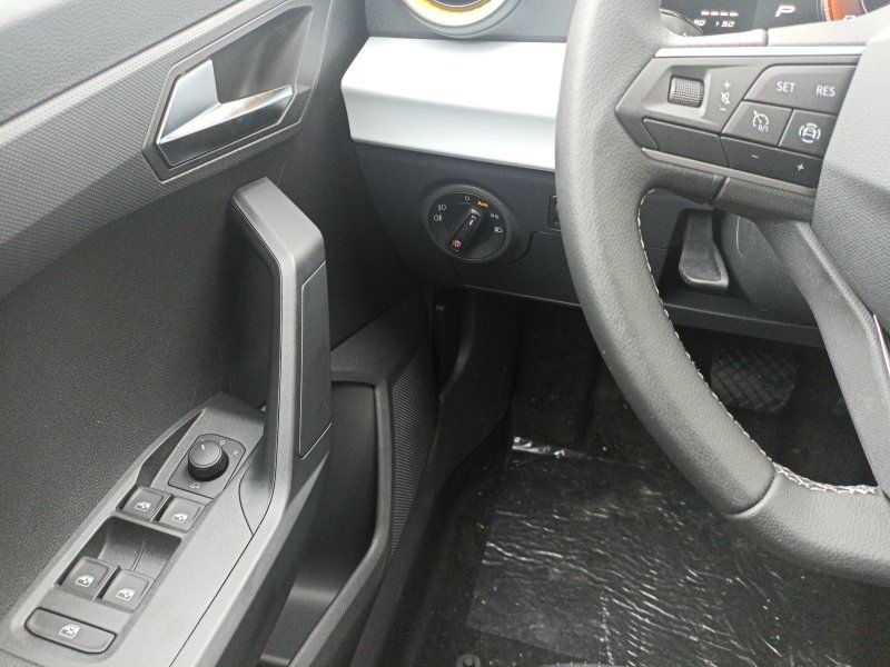 Fahrzeugabbildung SEAT Arona  1.0 TSI DSG Style Edition 5 Jahre Garanti