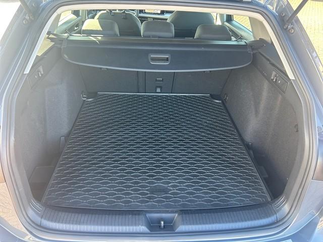 Volkswagen Golf VIII Variant 1.0TSI Life+NAVI+PARKLENK+LED+, миниатюра 9