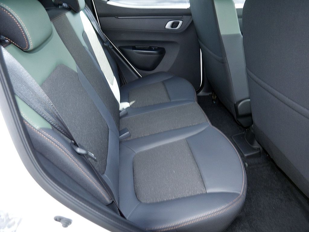 Fahrzeugabbildung Dacia Spring Extreme Electric 65 CCS-Schnellladung