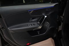 MERCEDES-BENZ A 200 d Limousine 4Matic*CAM*AMBIENTE*PANO*SOUND