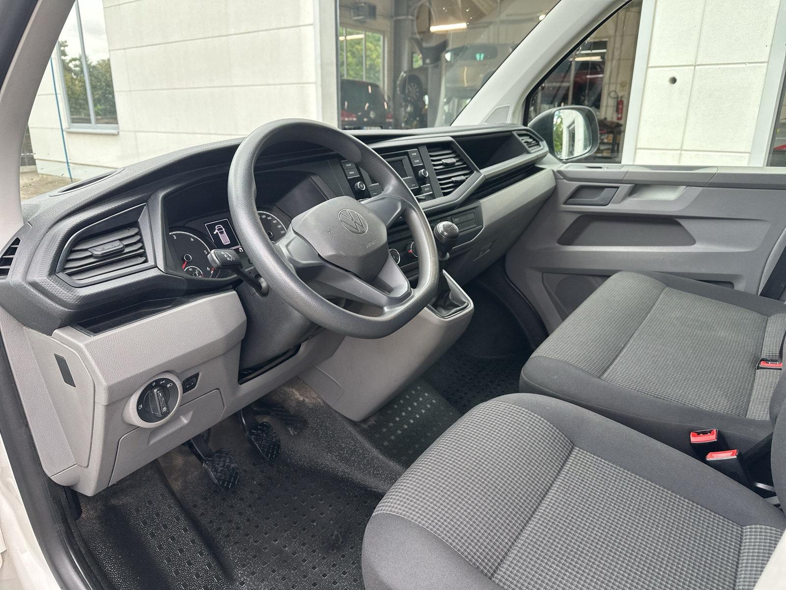 Volkswagen T6 Transporter 2.0 TDI 3-SITZE PDC DAB+