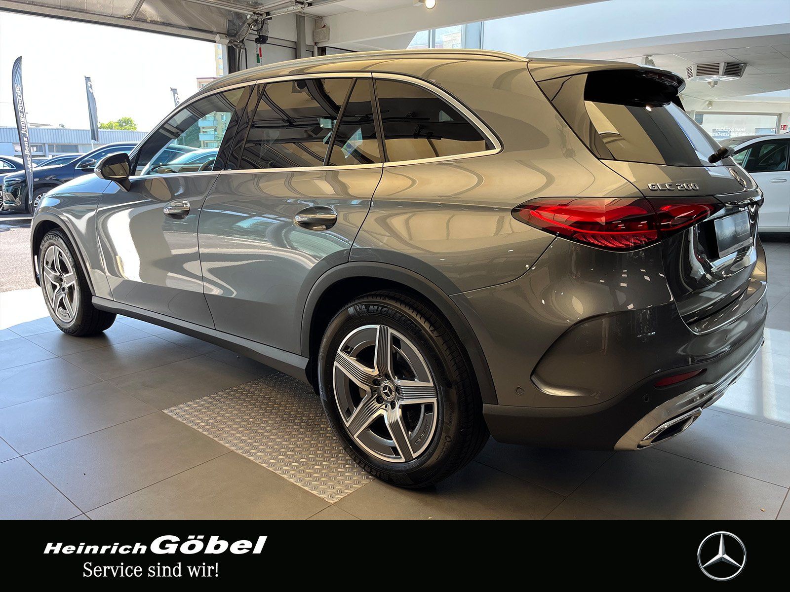 Fahrzeugabbildung Mercedes-Benz GLC 200 4M AMG+MEMORY+KAMERA+LED+CARPLAY+WINTERP