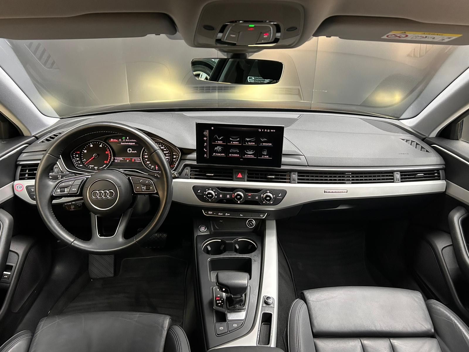 Fahrzeugabbildung Audi A4 45 TDI Quatt Tipt Sport LEDER+SHZ+NAV+LED+ACC
