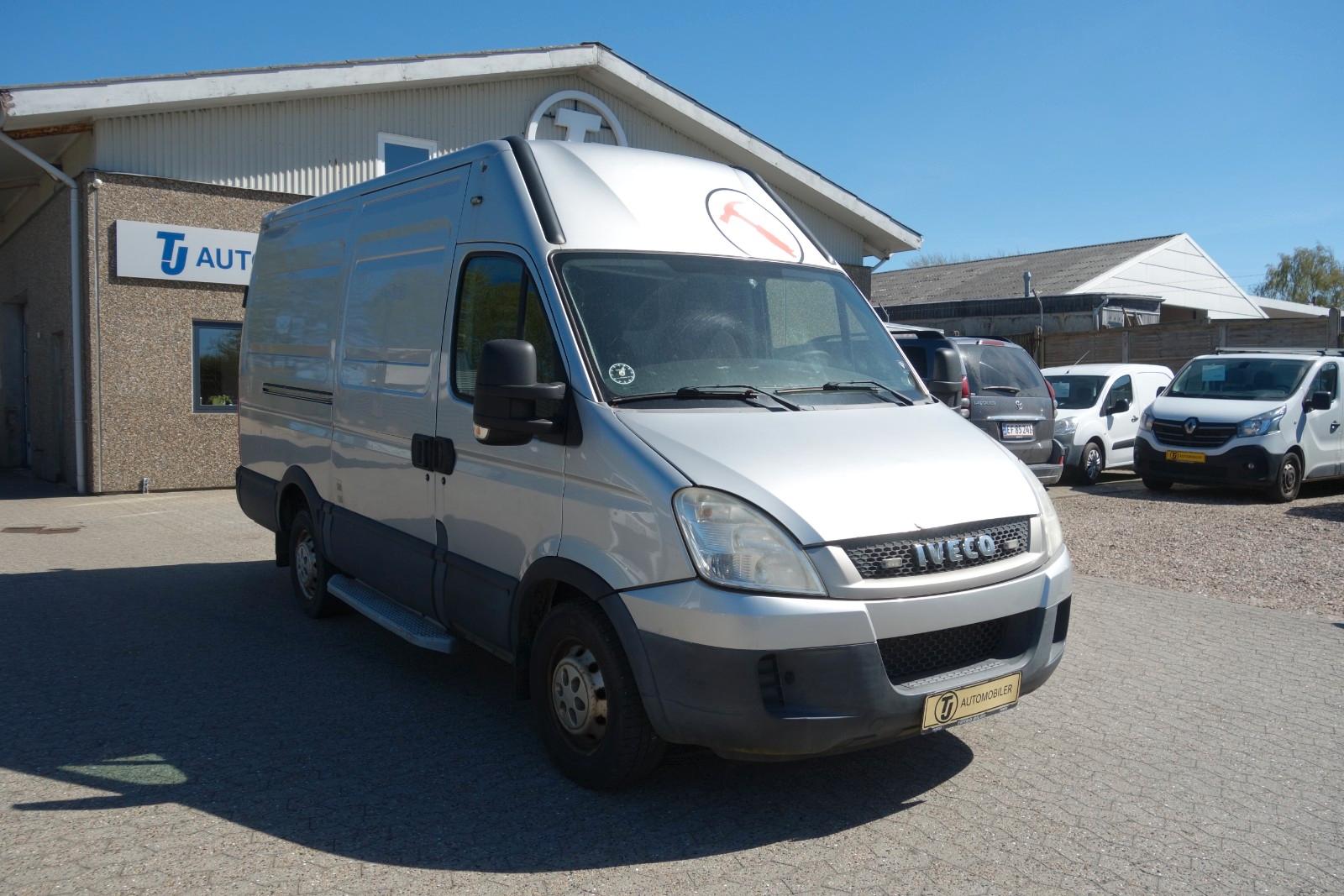 Iveco Daily 35s18 12 m3 3,0