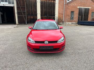 Volkswagen Golf - 2