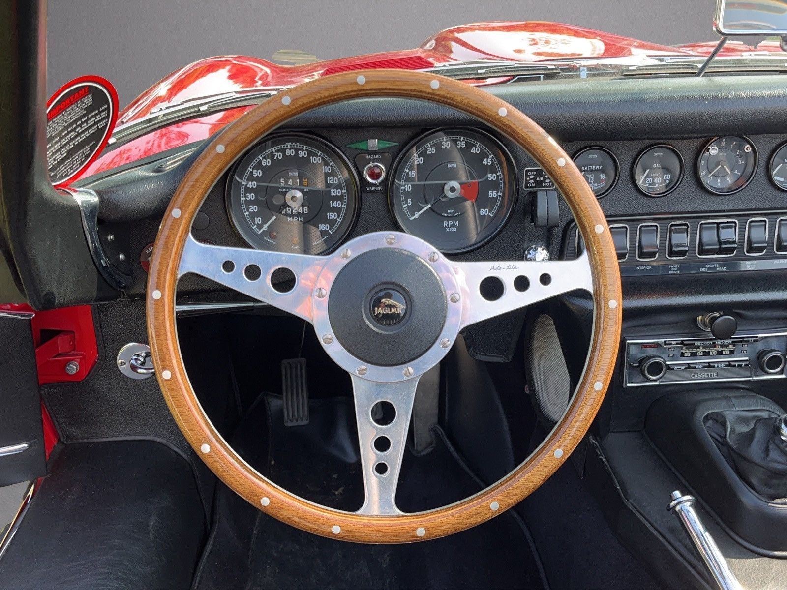 Fahrzeugabbildung Jaguar E-Type 4.2 Cabrio"Elke Sommer"Serie 2 retauriert