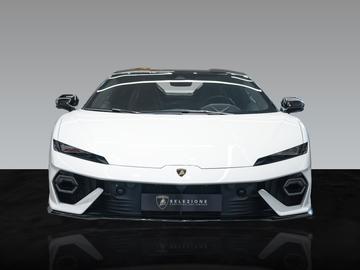 صورة 4 لـ 2025 Lamborghini TEMERARIO