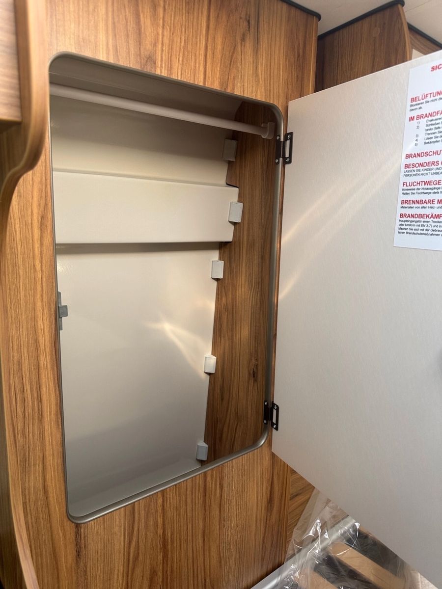 Fahrzeugabbildung Karmann Dexter DE 600 Markise / Concept Paket Tageszu.