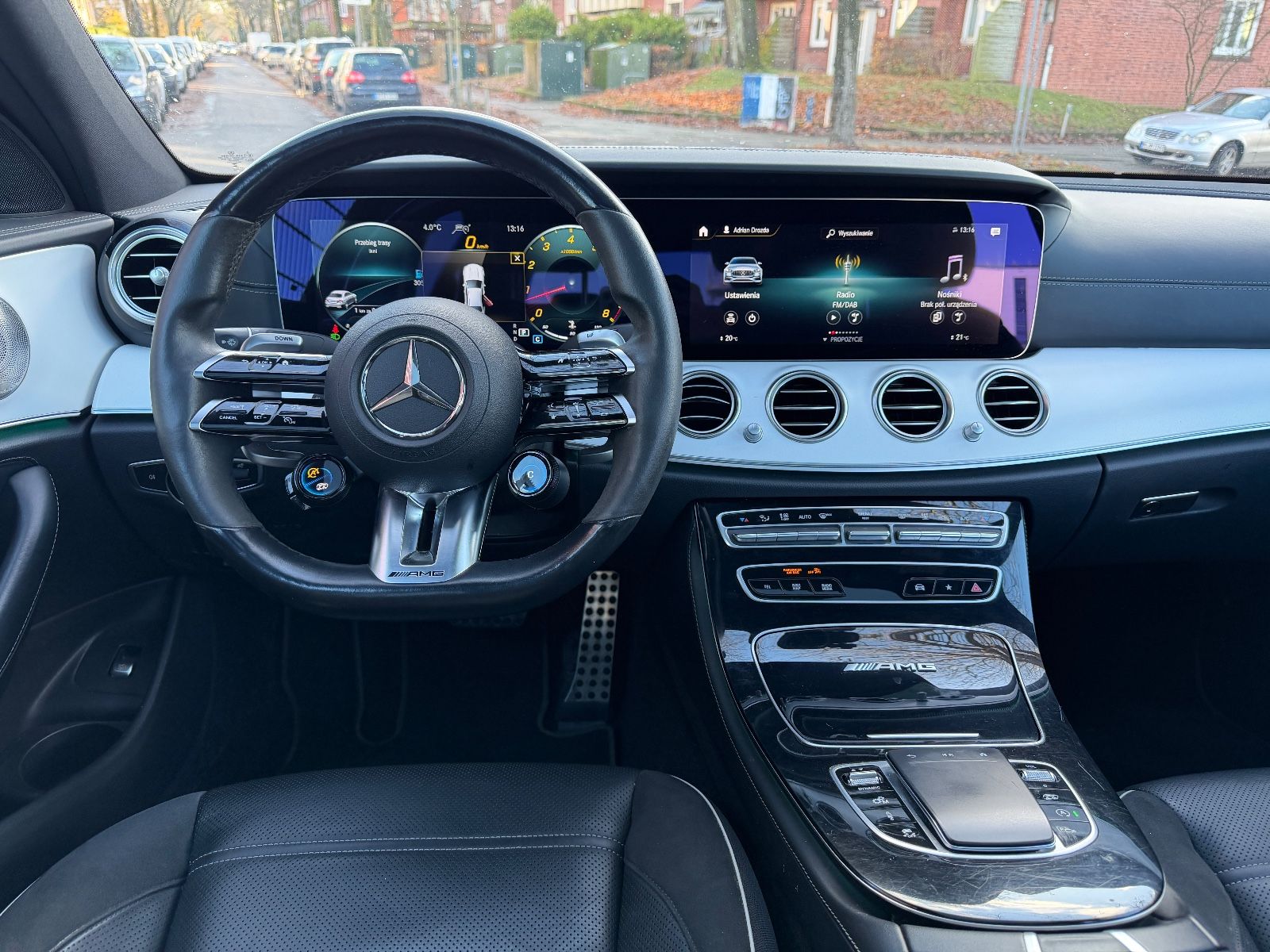 Fahrzeugabbildung Mercedes-Benz E 63s AMG 4Matic+ PANO*MEMO*BURMESTER*ACC*LED