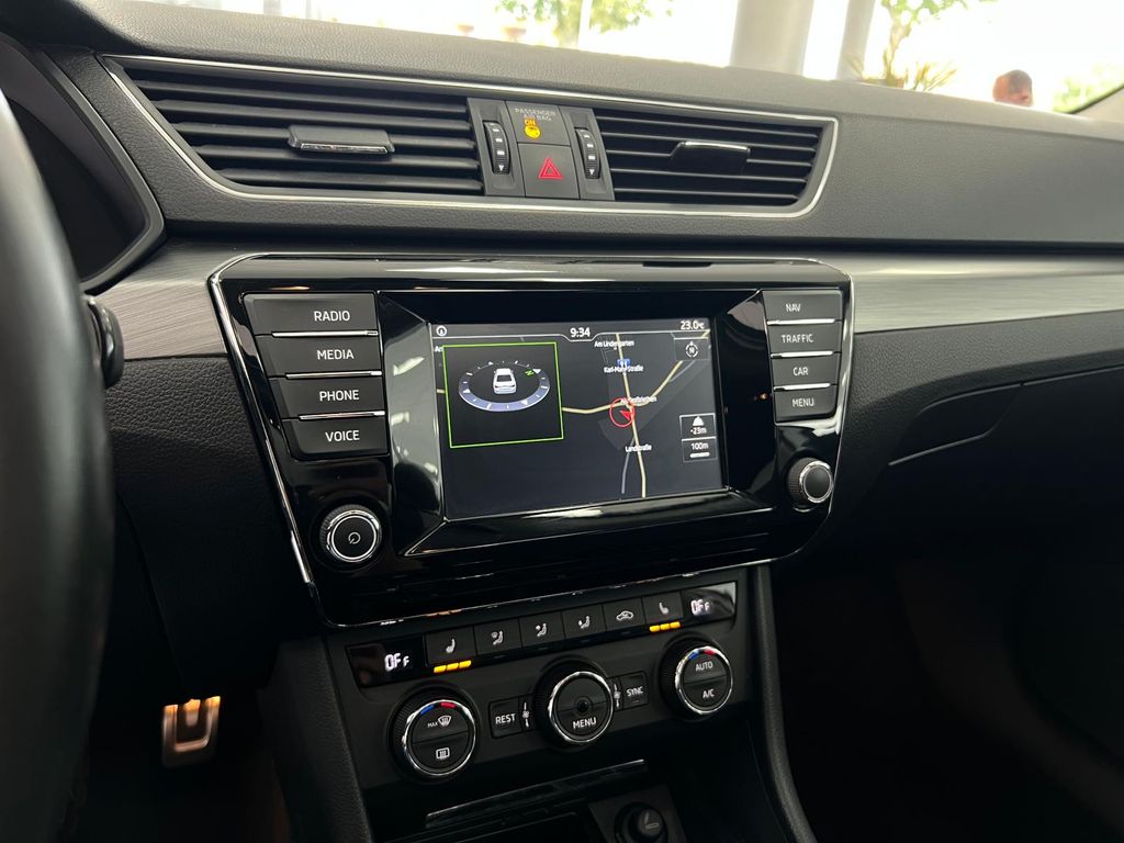 Skoda Superb 2.0 TDI Style Pano*Memory*KAM*NAV*CarPlay