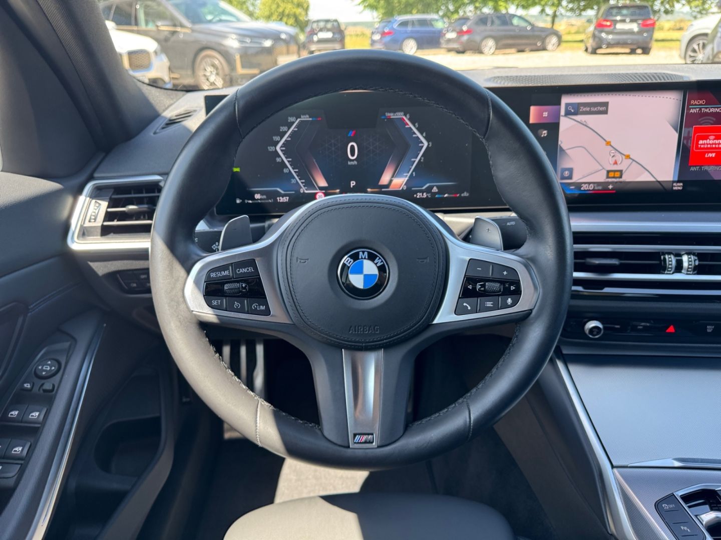 BMW 330 d M-Sport LED KLIMAAUTO NAVI SHZ PDC ALU 19' foto 11