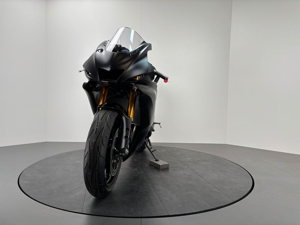 Fahrzeugabbildung Yamaha YZF R6 RACE *NEUFAHRZEUG MJ 25 *UMBAU MÖGL.