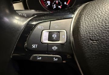 Volkswagen Passat - 9