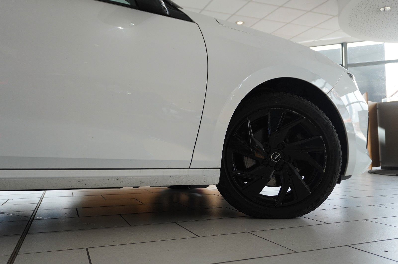 Fahrzeugabbildung Opel Astra L ST 1.2T GS SPORT NAVI/LED/360°/SPORT/DAB