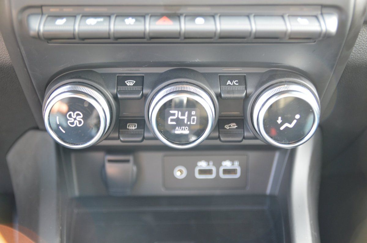 Fahrzeugabbildung Renault Arkana   Techno LED SHZ Navi Kamera