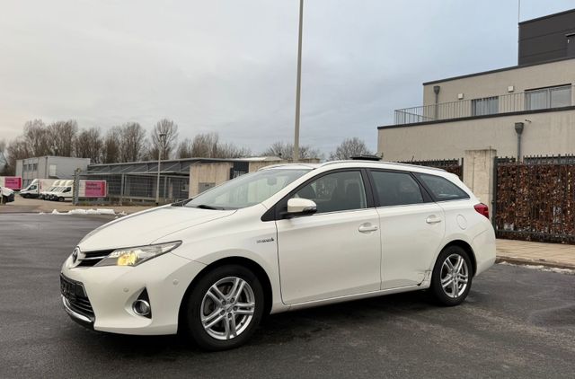 Toyota Auris Touring Sports Hybrid Executive