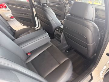 BMW 730 - 10
