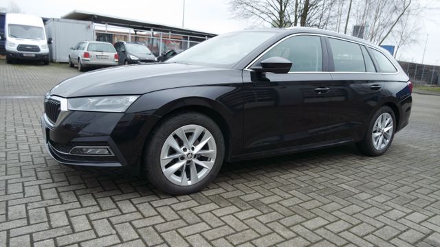 Skoda Octavia Combi First Edition, NAVI, LED, 1. Hand