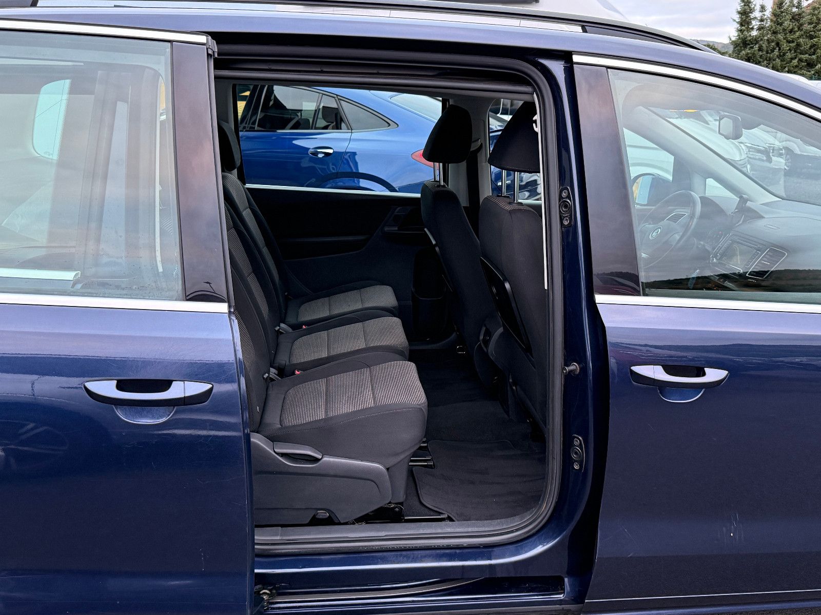 Fahrzeugabbildung Volkswagen Sharan Comfortline BMT DSG Navi Kamera SHZ Klima