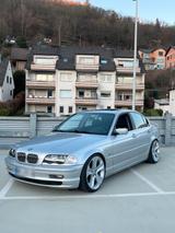 BMW E46 325i Schalter - BMW 325 aus 2000