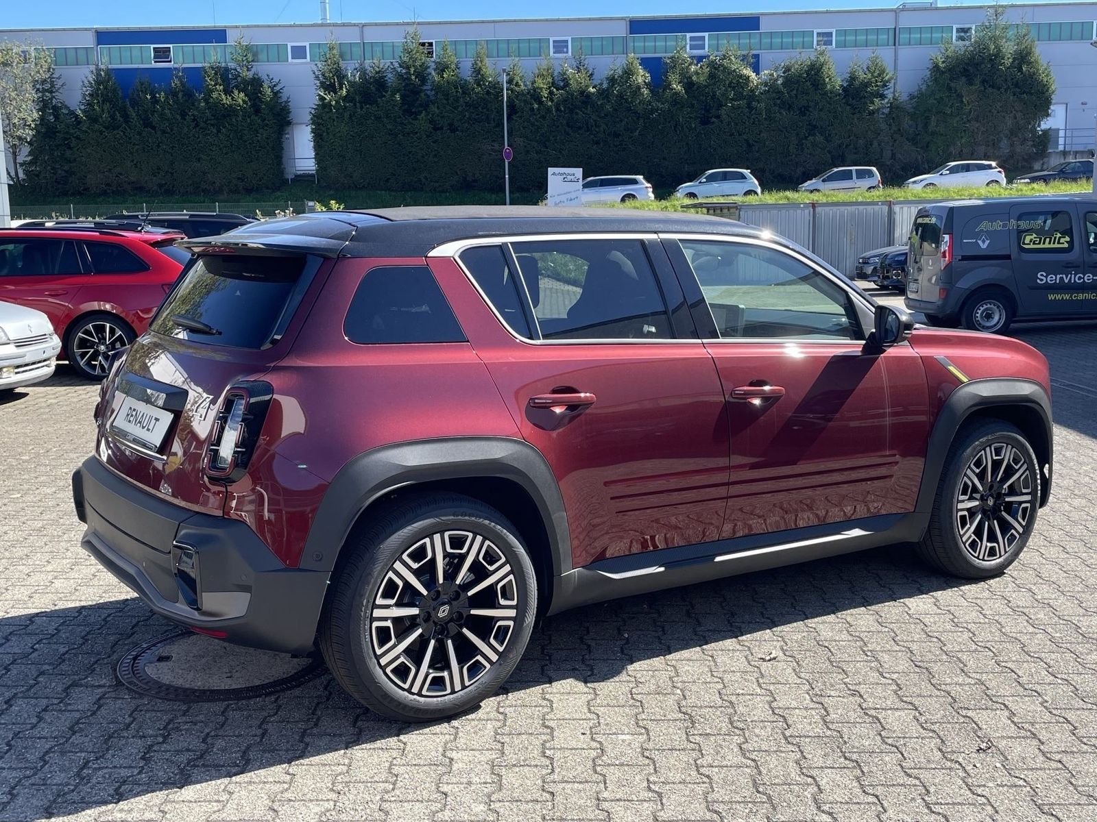 Fahrzeugabbildung Renault R 4 Iconic 150 Plein Sud Faltdach