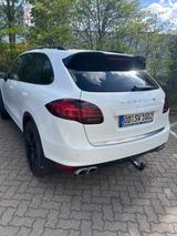 Porsche Cayenne Diesel - - Porsche Cayenne mit Diesel-Antrieb