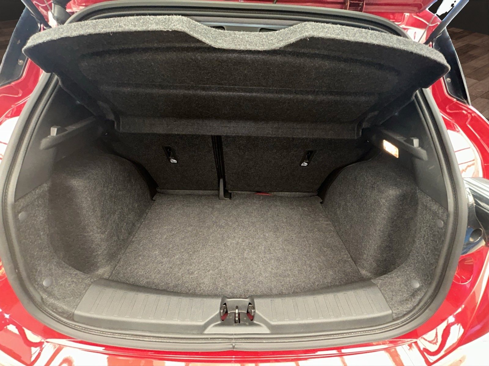 Fahrzeugabbildung Nissan Micra N-Way Navi/Kamara/5Türig