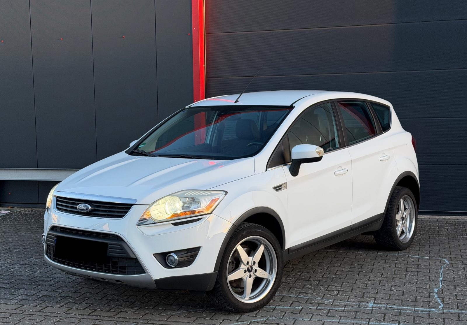 Ford Kuga Titanium 2.0 TDCI*AHK*KeylessGo*Tempomat