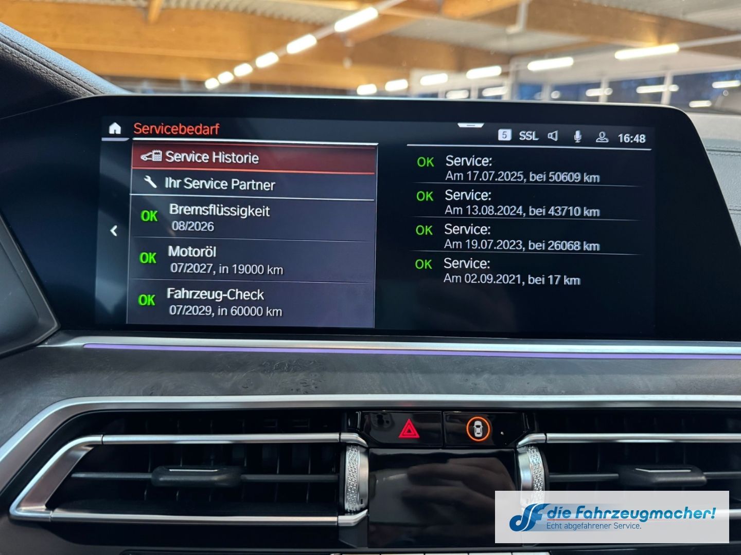 Fahrzeugabbildung BMW X5 xDrive 30d xLine M-Paket Laserlicht HUD Stand