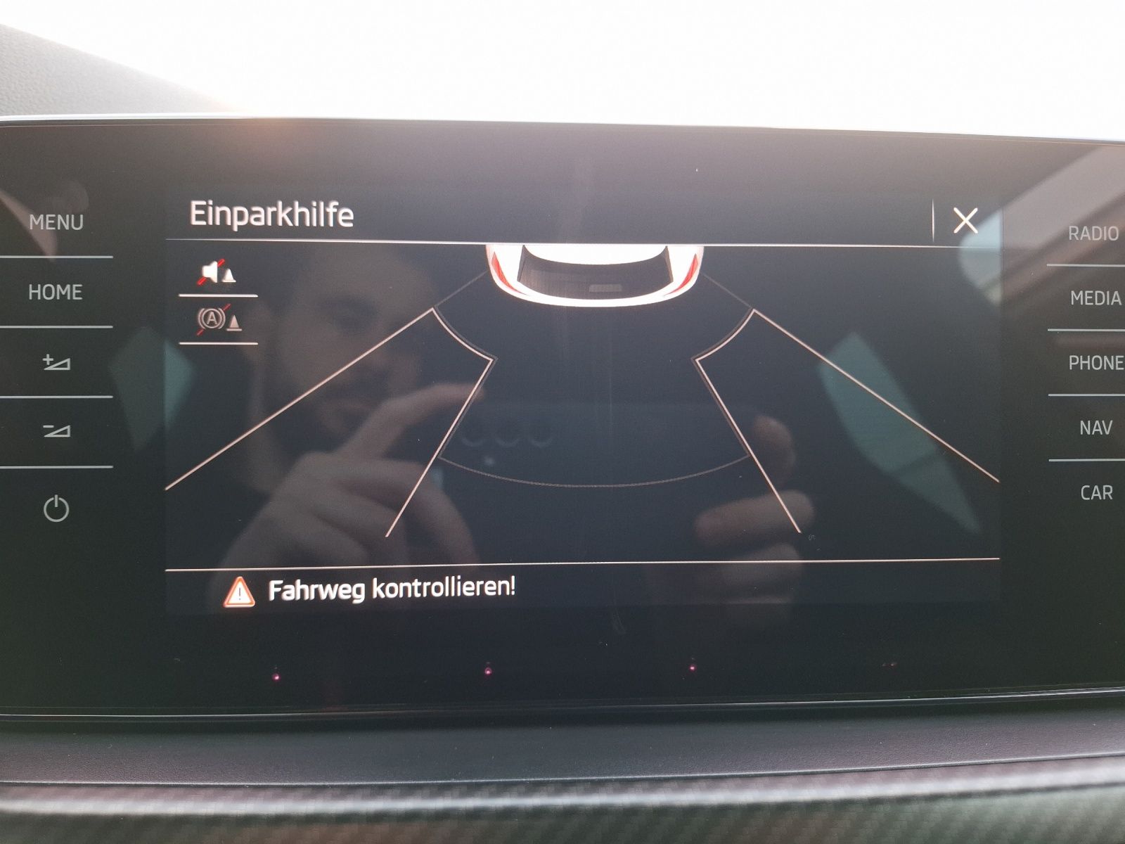 Fahrzeugabbildung SKODA Kamiq TSI Monte-Carlo LED Navi AID Pano ACC PDC