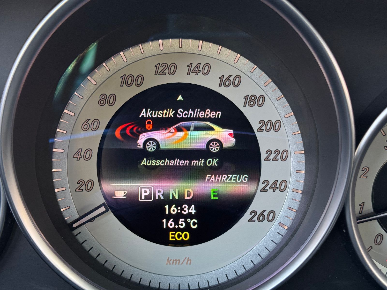 Fahrzeugabbildung Mercedes-Benz C 200 BE 7GT ELEGANCE NAVI ILS AHK SPORT 18 ALU