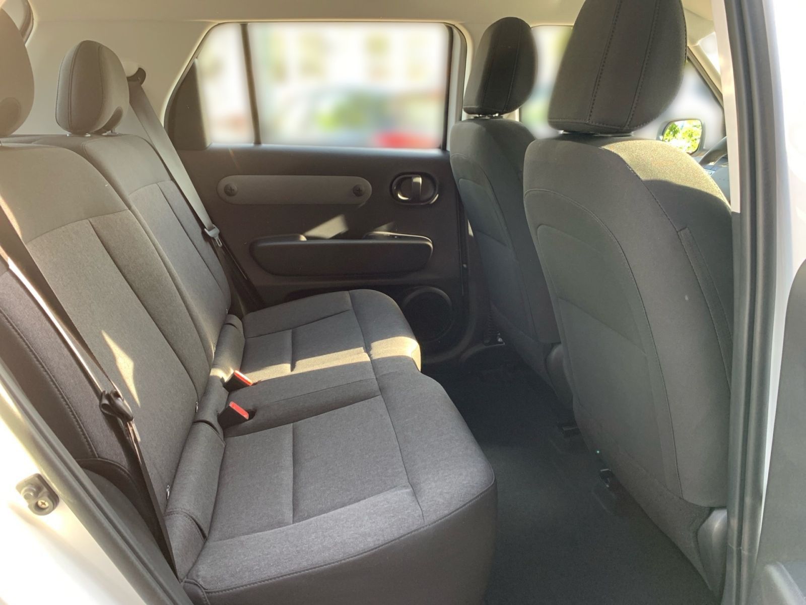 Fahrzeugabbildung Hyundai INSTER Select Elektro 49 kWh Navi Allwetter