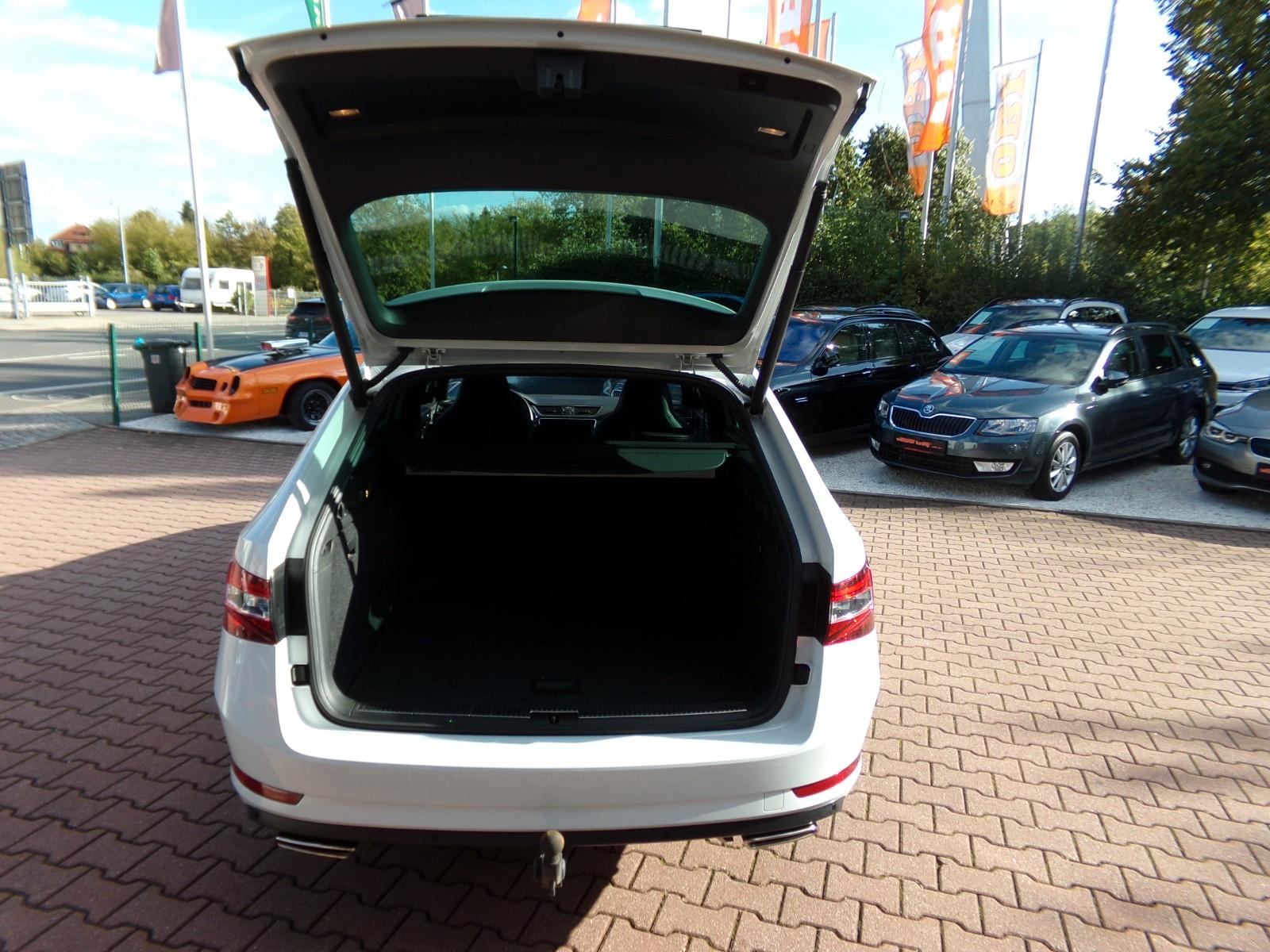 Skoda Superb Combi Sportline 4x4, DSG, Standheizung