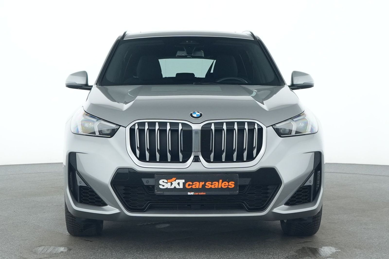 BMW X1 xDrive 23i M Sport PANO HUD ad.LED ACC AHK foto 2