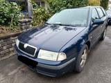 Skoda Octavia Combi 1.9 TDI 81kW Ambiente Ambiente - Skoda Octavia: 81 Kw