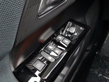 Citroën C5 Aircross Hybrid145 PLUS+ WinterpaketNaviLED