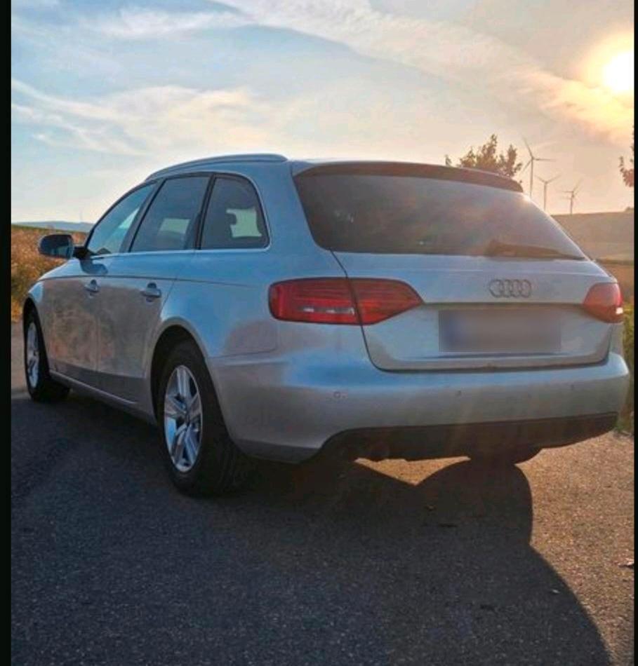 Audi A4 2011 — photo 5