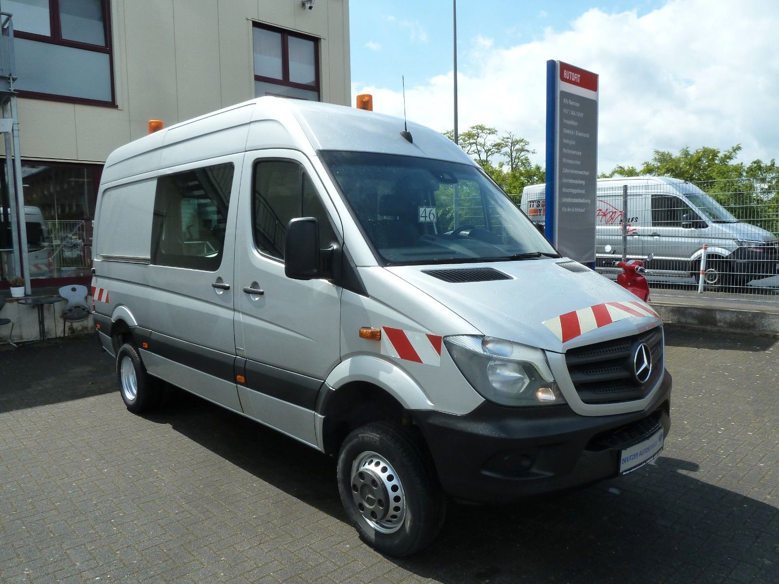 MERCEDES-BENZ Sprinter II Kasten 516 CDI 4X4 Navi R-Kamera AHK