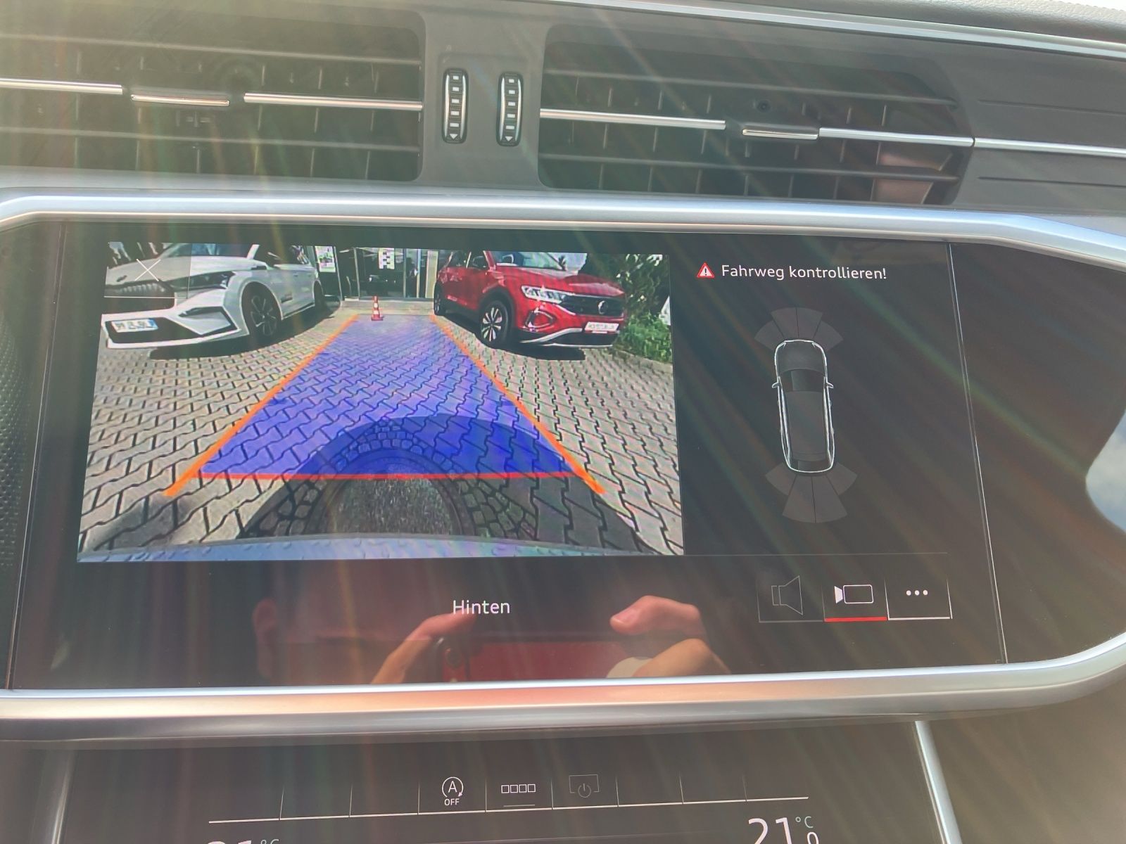 Fahrzeugabbildung Audi S6 Avant TDI quattro Matrix Navi AVC B&O 21" RFK