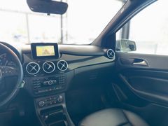 MERCEDES-BENZ B 200 Standard - Thumbnail 22