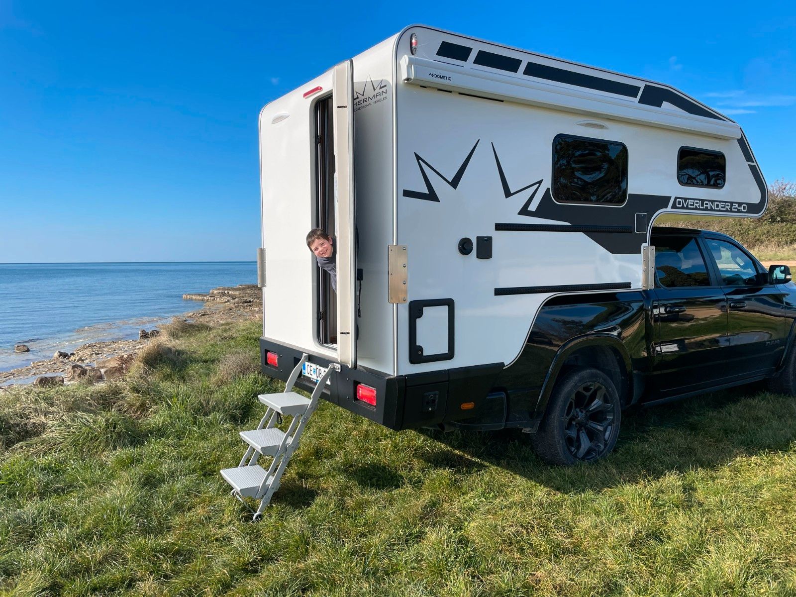 Fahrzeugabbildung Andere OVERLANDER 240