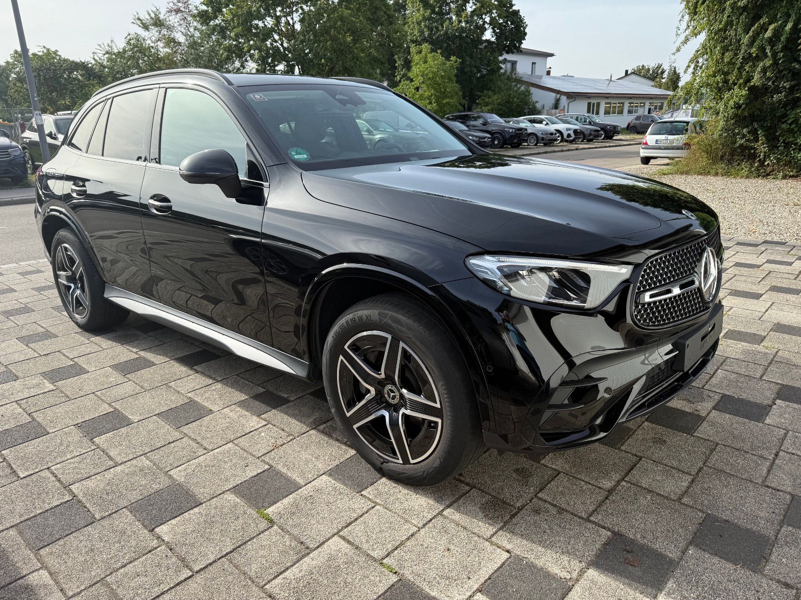 Mercedes-Benz GLC 300 e 4MATIC Autom. AMG AHK LED
