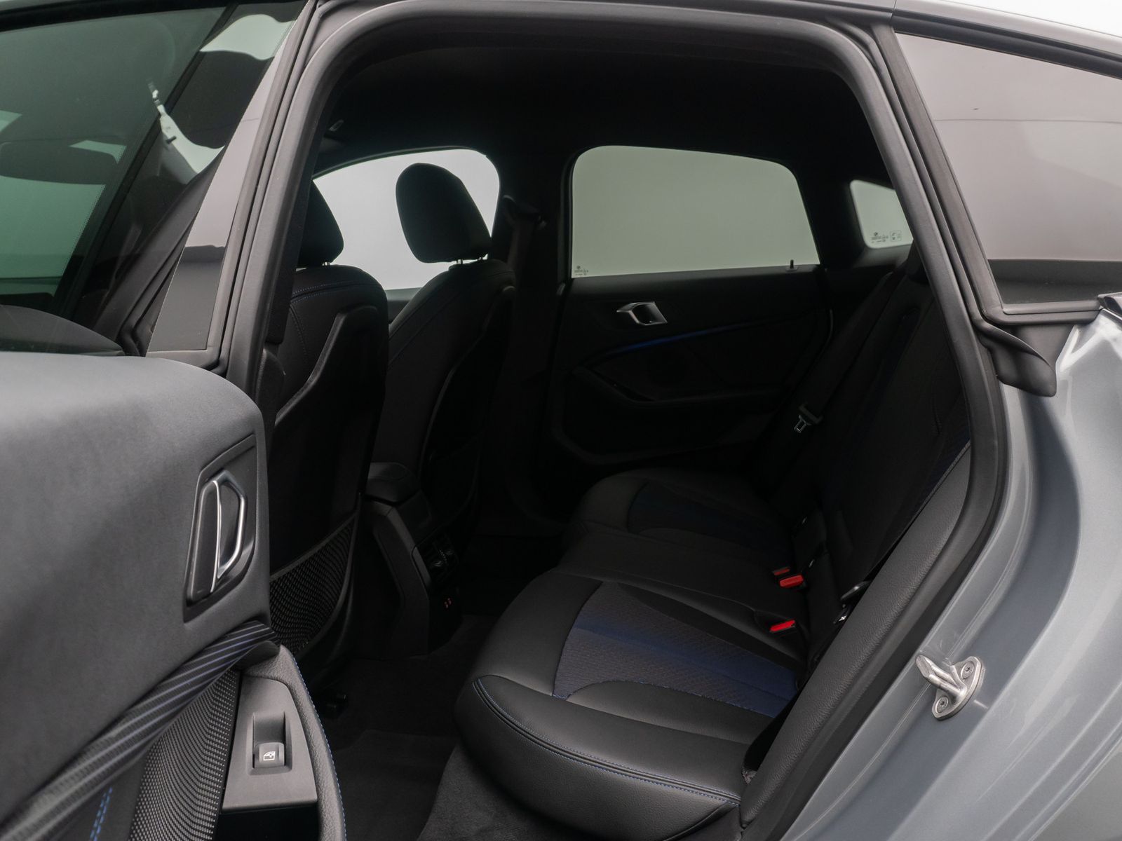 Fahrzeugabbildung BMW 218i Gran Coupé M Sport Kamera DAB HiFi 19Zoll