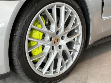 Porsche Panamera - 11