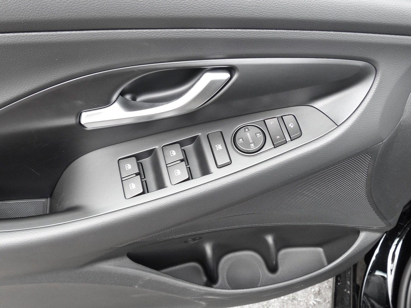 Hyundai i30 TREND, 5-Türer , 1.0 T-GDI, 115PS, RFK, KLIM